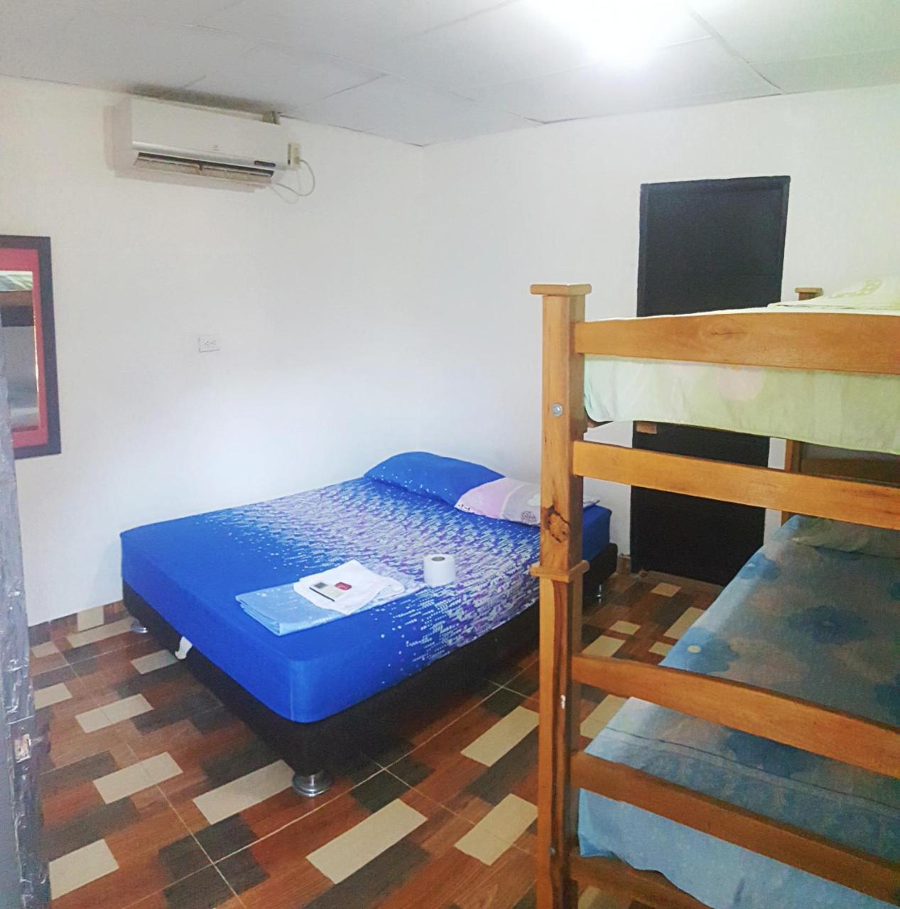 Hostal Castillo Del Mar Камаронес Экстерьер фото